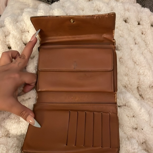 Louis Vuitton Monogram Wallet - Picture 3 of 9